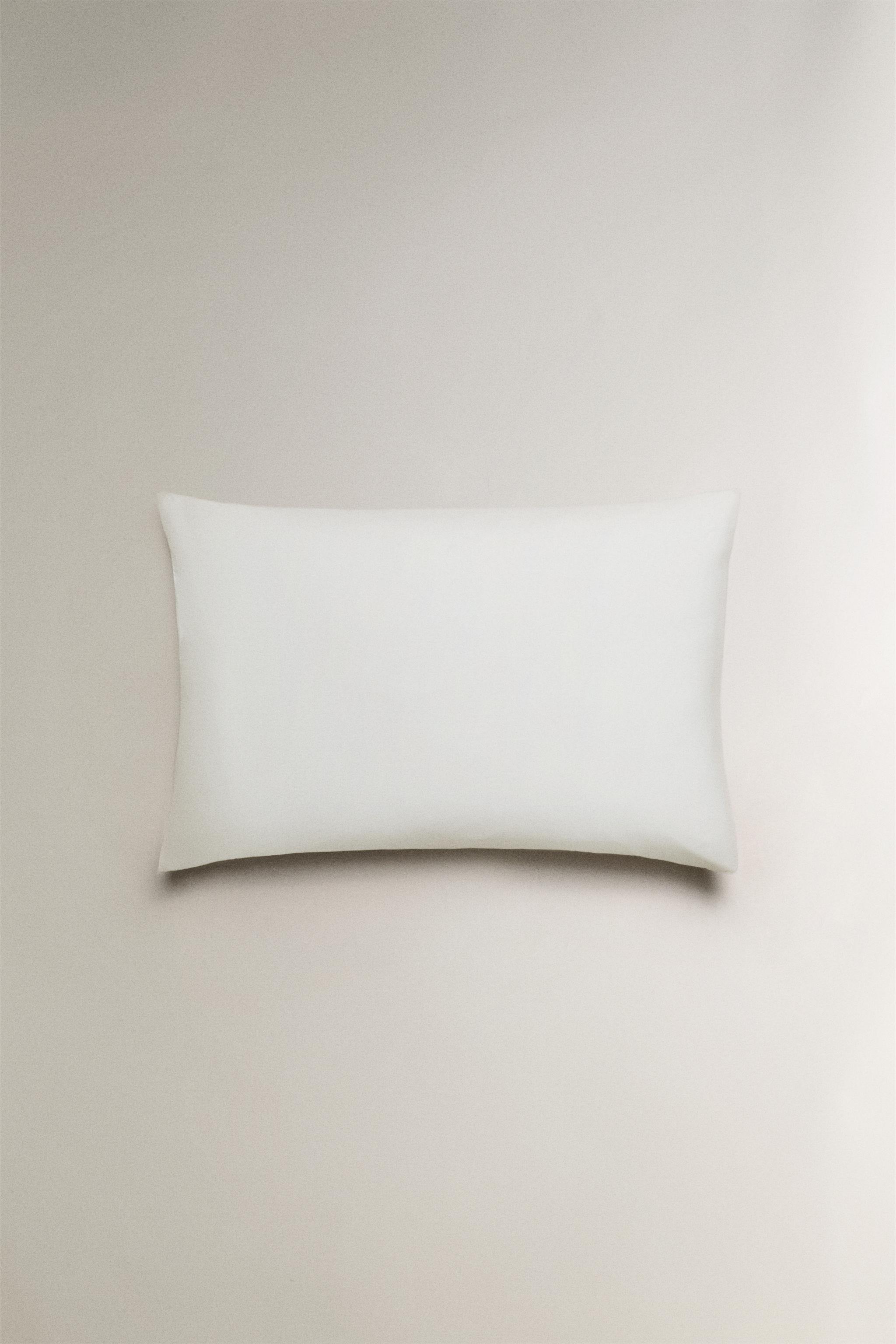 KIDS' RABBIT PILLOWCASE